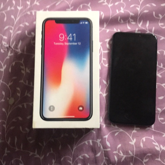 Iphone X - Picture 3 of 4